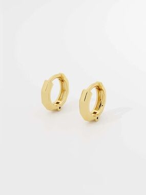 Cara Loren 14K Yellow Gold Bre Beveled Mini Hoop Earrings